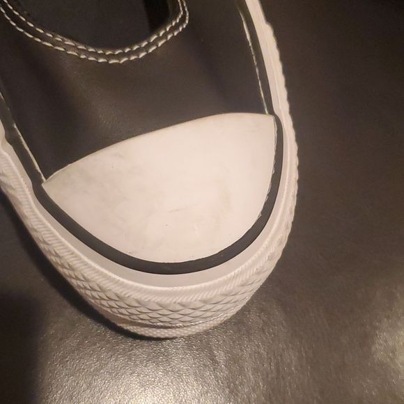 SOLD!! CONVERSE All Star Mary Jane Sneaker - Size 9 - Picture 7 of 10